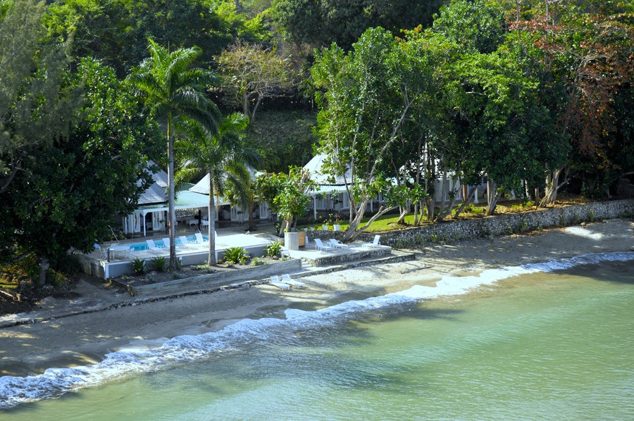 <?php echo Serenity Beach Villa.